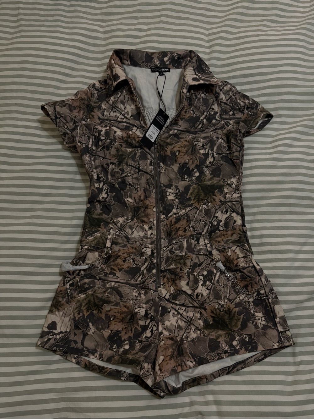 NWT FASHION NOVA ‘Hayven Camo Romper’!